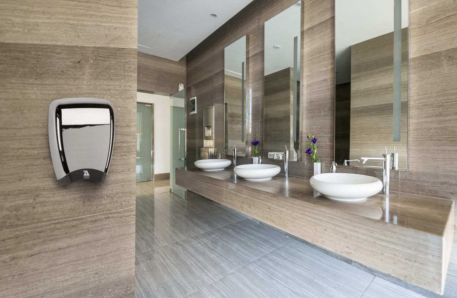 How to Create a More Sustainable Office Washroom by Reducing Plastic Waste